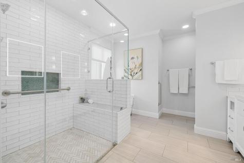 405 Crestridge Place Santa Rosa CA 95409