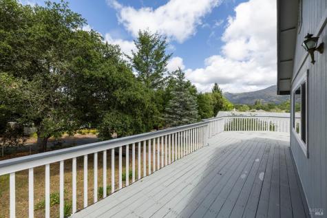 405 Crestridge Place Santa Rosa CA 95409