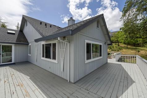 405 Crestridge Place Santa Rosa CA 95409