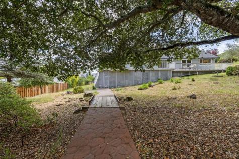 405 Crestridge Place Santa Rosa CA 95409