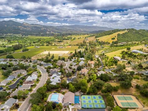 405 Crestridge Place Santa Rosa CA 95409