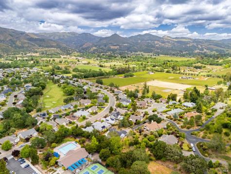 405 Crestridge Place Santa Rosa CA 95409