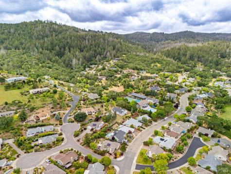 405 Crestridge Place Santa Rosa CA 95409