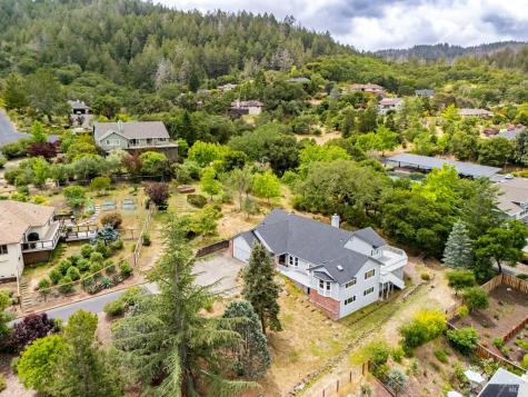 405 Crestridge Place Santa Rosa CA 95409