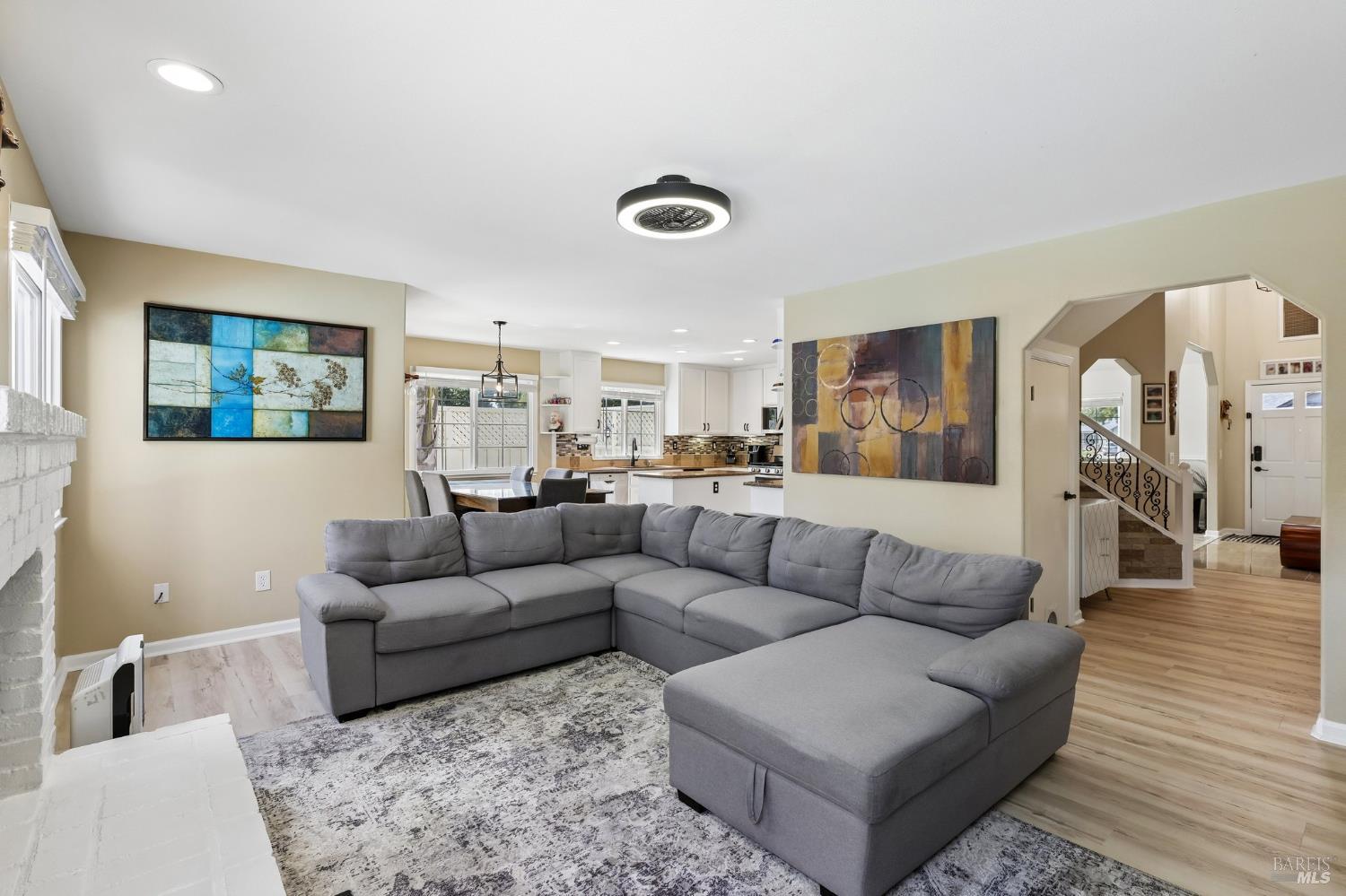 302 Desiree Place Windsor CA 95492