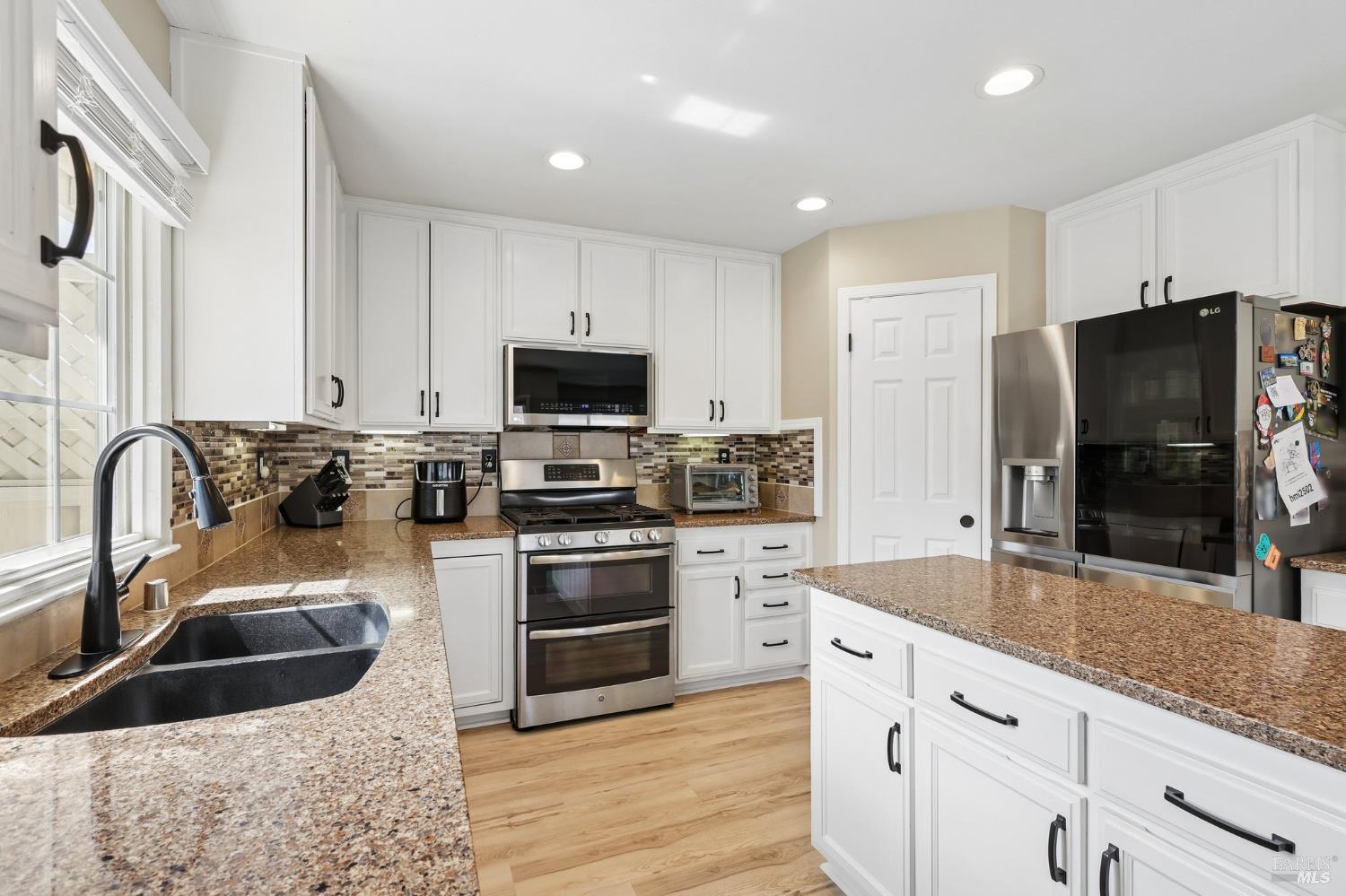 302 Desiree Place Windsor CA 95492