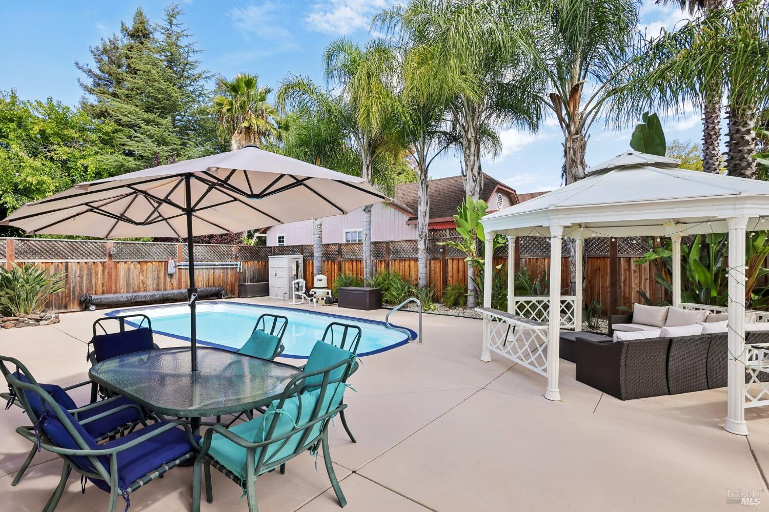 302 Desiree Place Windsor CA 95492