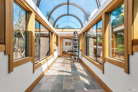 1100 Bayhills Drive San Rafael CA 94903