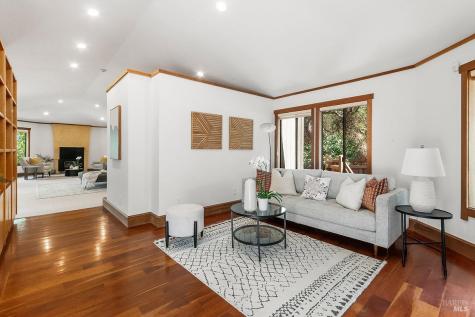 1100 Bayhills Drive San Rafael CA 94903