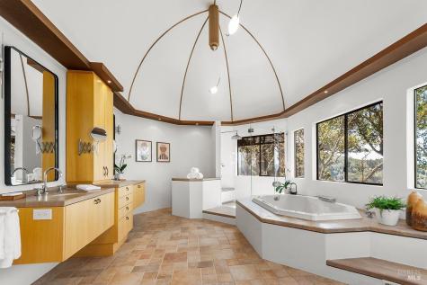 1100 Bayhills Drive San Rafael CA 94903