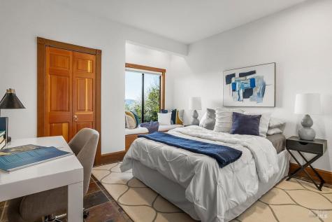 1100 Bayhills Drive San Rafael CA 94903