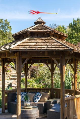 1100 Bayhills Drive San Rafael CA 94903