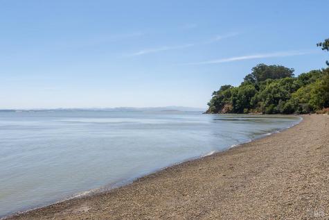 1100 Bayhills Drive San Rafael CA 94903