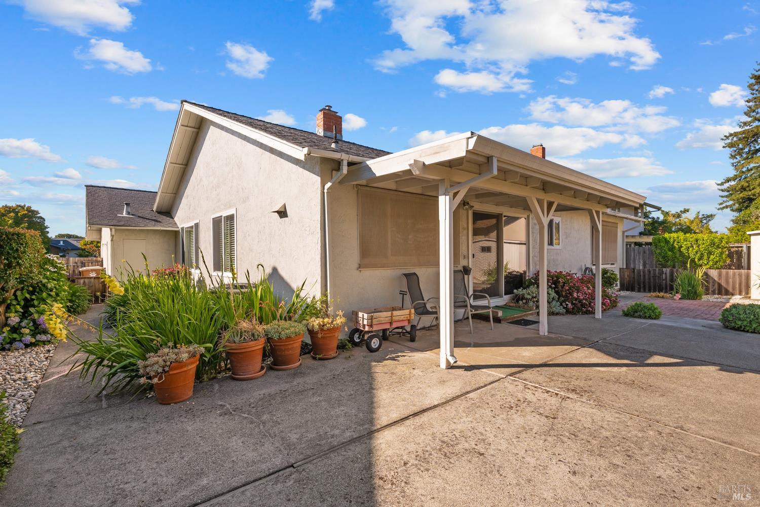 2547 Vintage Street Napa CA 94558
