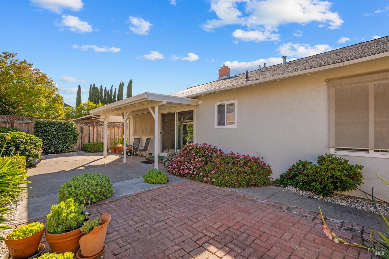 2547 Vintage Street Napa CA 94558