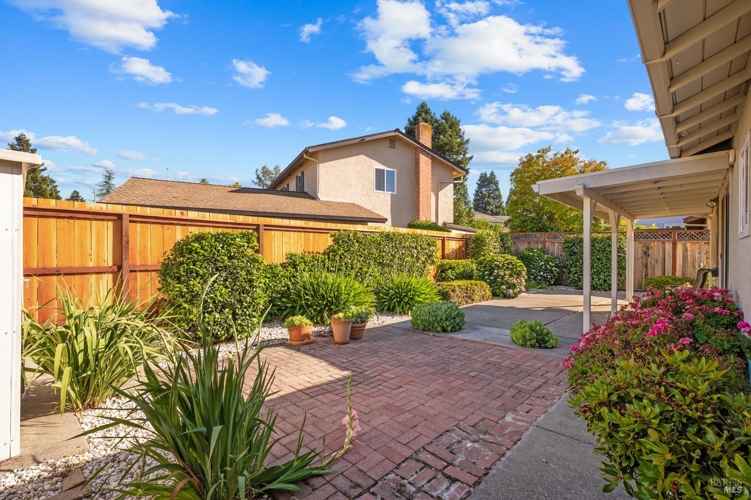 2547 Vintage Street Napa CA 94558
