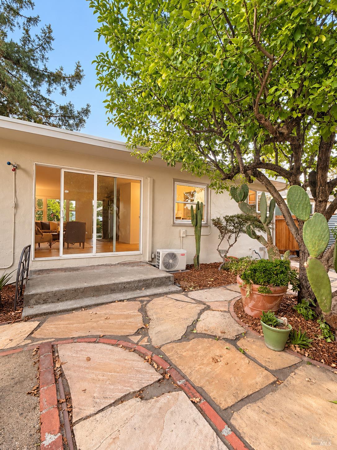 732 Pacific Avenue Santa Rosa CA 95404