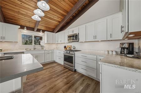 10165 Lakeshore Drive Clearlake CA 95422
