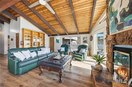 10165 Lakeshore Drive Clearlake CA 95422