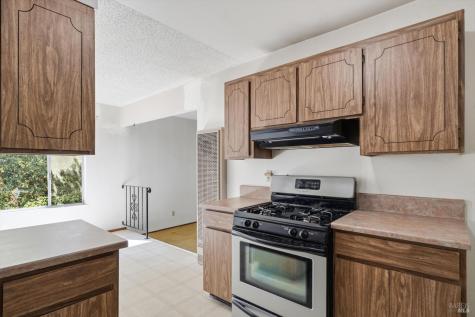 7555 Beverly Drive Rohnert Park CA 94928