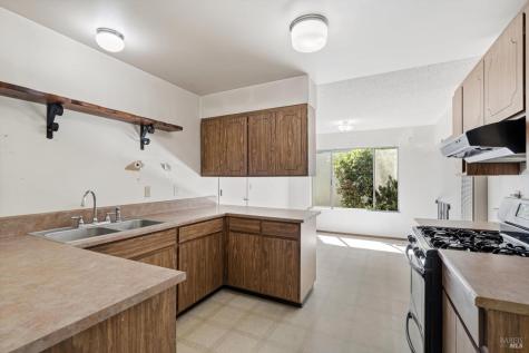 7555 Beverly Drive Rohnert Park CA 94928