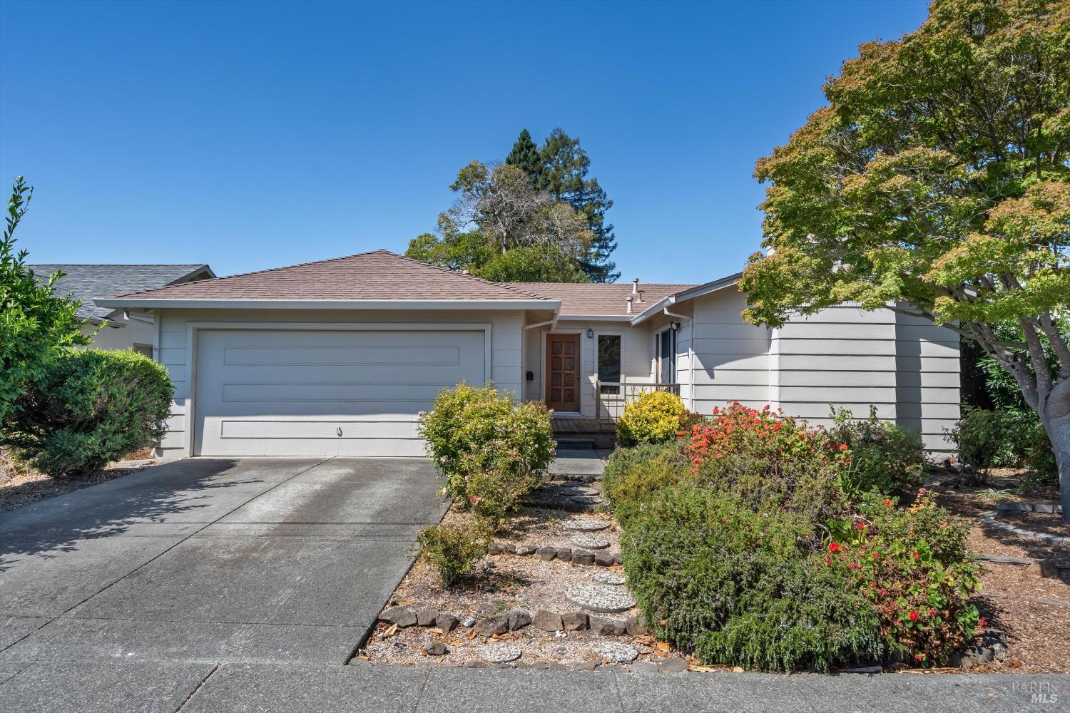 7555 Beverly Drive Rohnert Park CA 94928