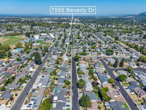 7555 Beverly Drive Rohnert Park CA 94928
