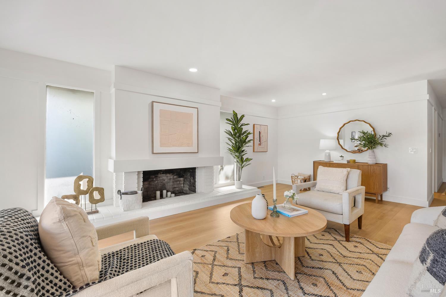 22 North Terrace Tiburon CA 94920