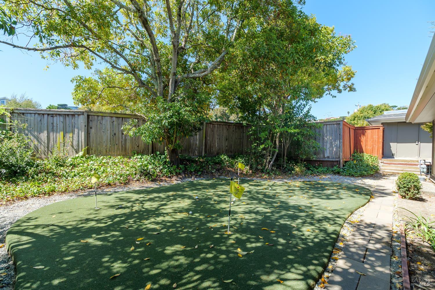 22 North Terrace Tiburon CA 94920