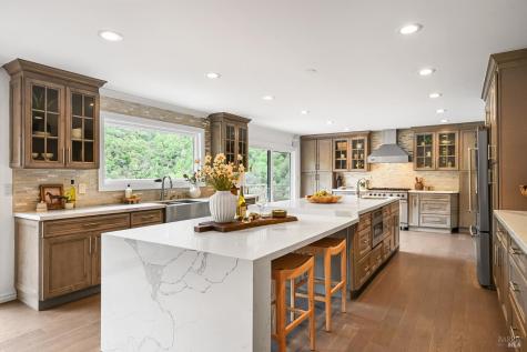 62 Oakdale Avenue San Rafael CA 94901
