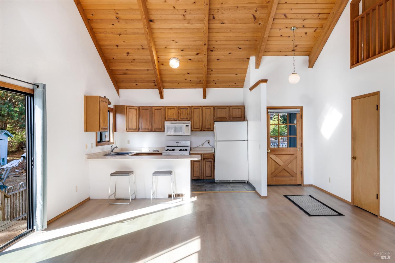 43651 Crispin Road Manchester CA 95459