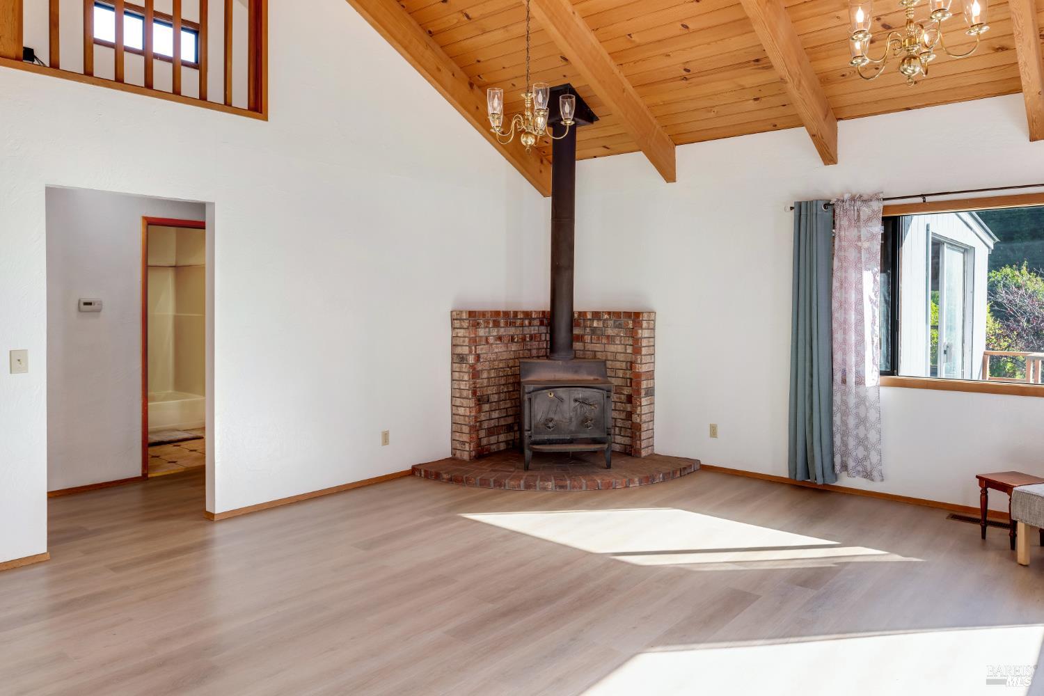 43651 Crispin Road Manchester CA 95459