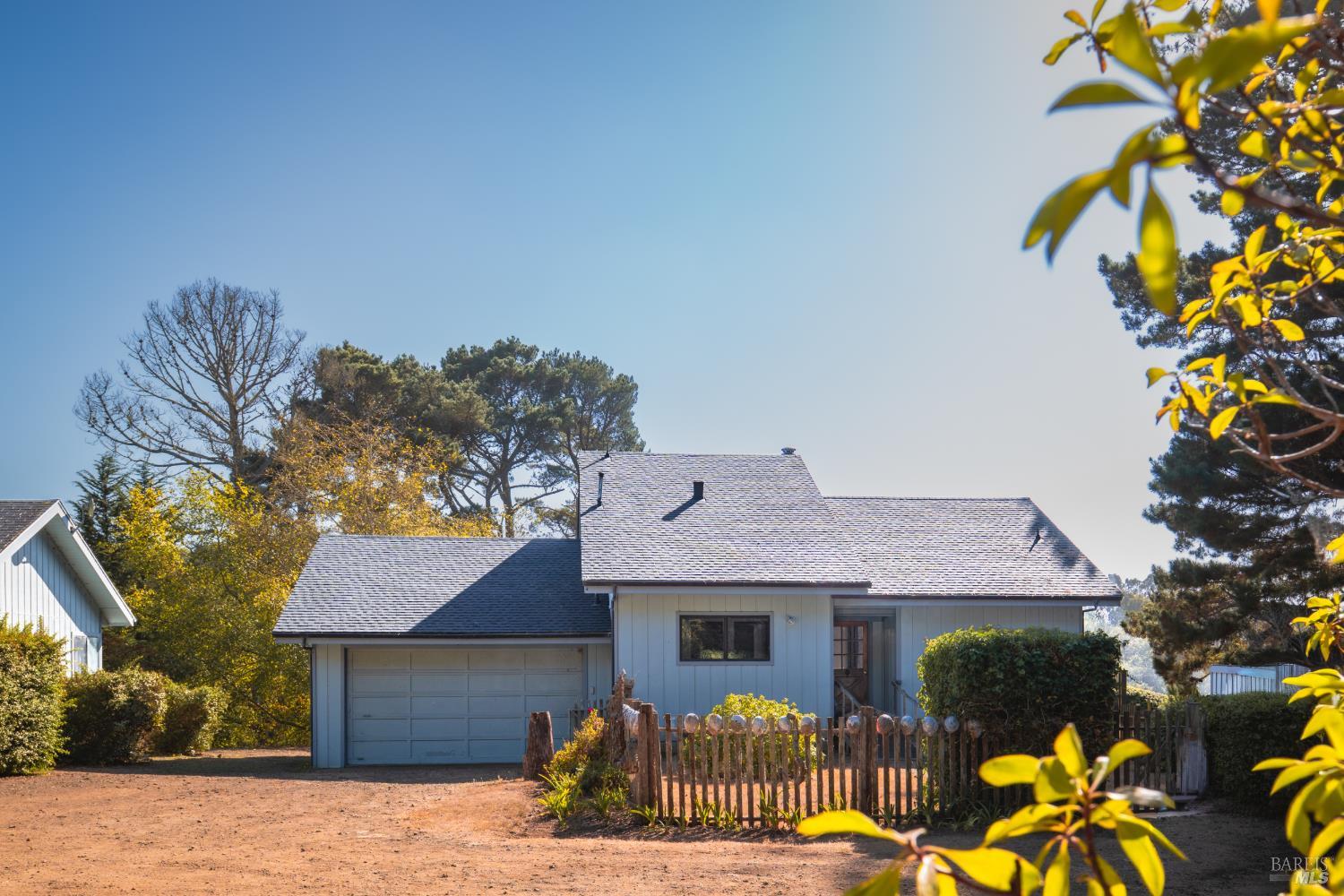 43651 Crispin Road Manchester CA 95459