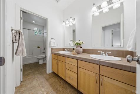 163 Lasso Lane Santa Rosa CA 95403