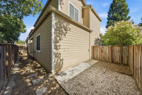 163 Lasso Lane Santa Rosa CA 95403