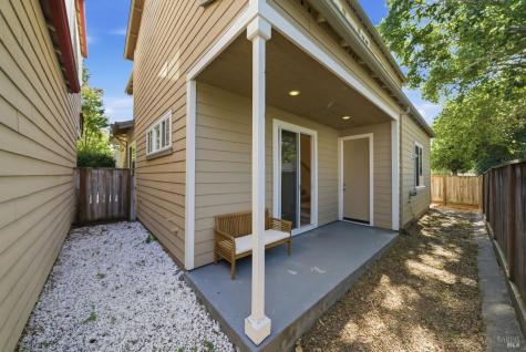 163 Lasso Lane Santa Rosa CA 95403