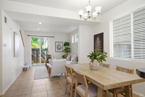 163 Lasso Lane Santa Rosa CA 95403