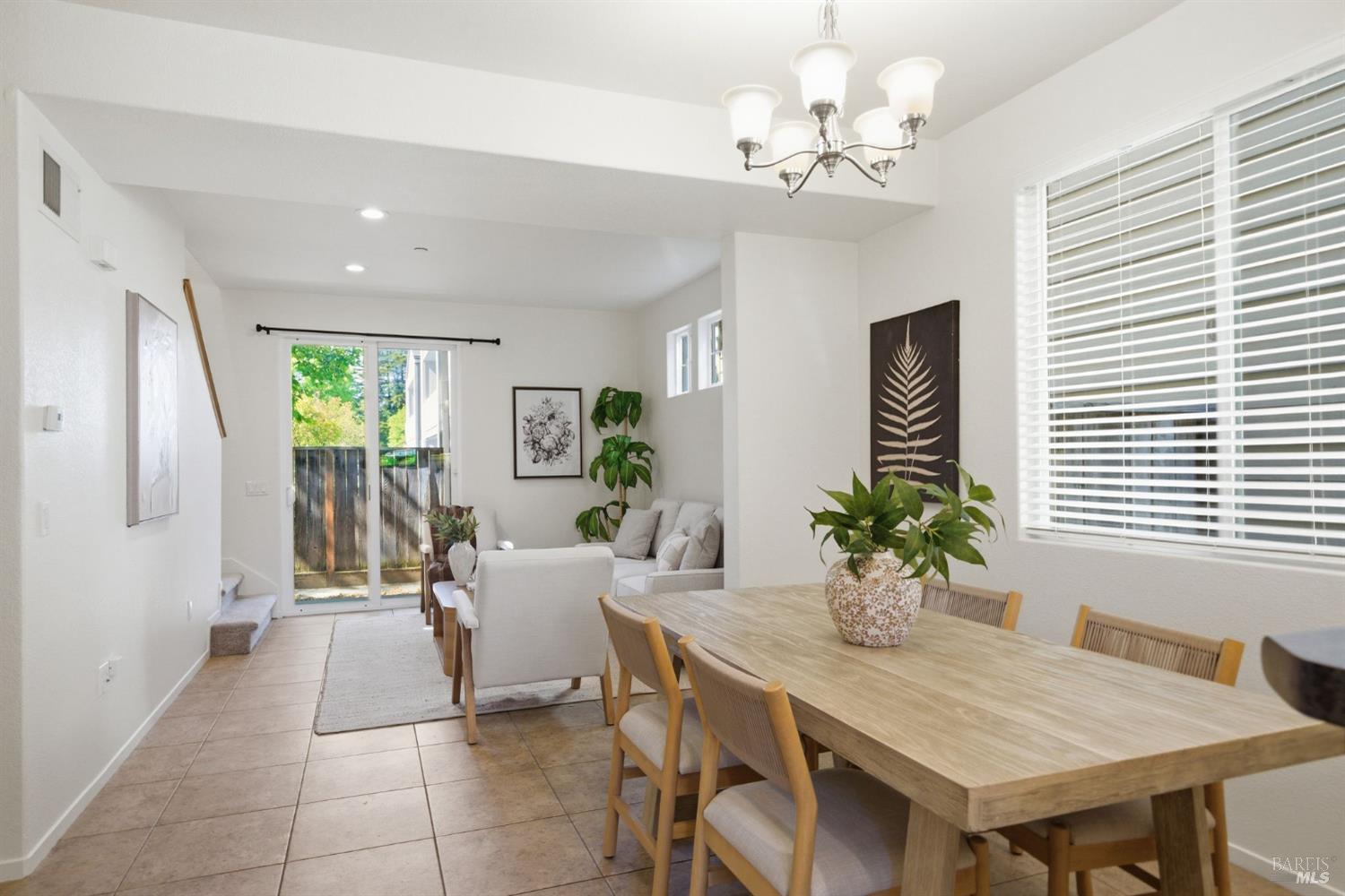 163 Lasso Lane Santa Rosa CA 95403