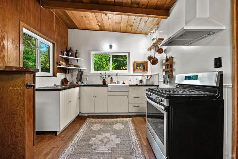 17358 Park Avenue Guerneville CA 95446