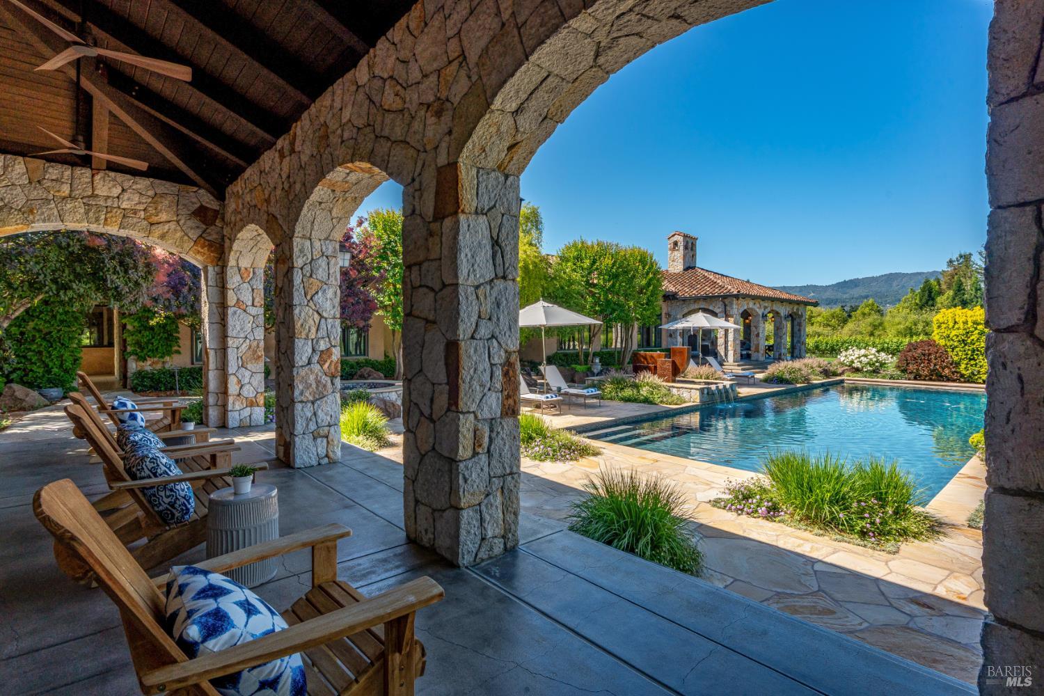 184 Zinfandel Lane St. Helena CA 94574