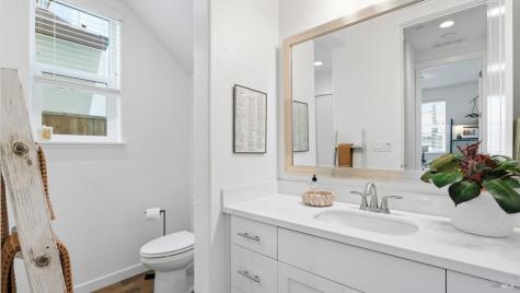 1417 Sylvia Way Petaluma CA 94952
