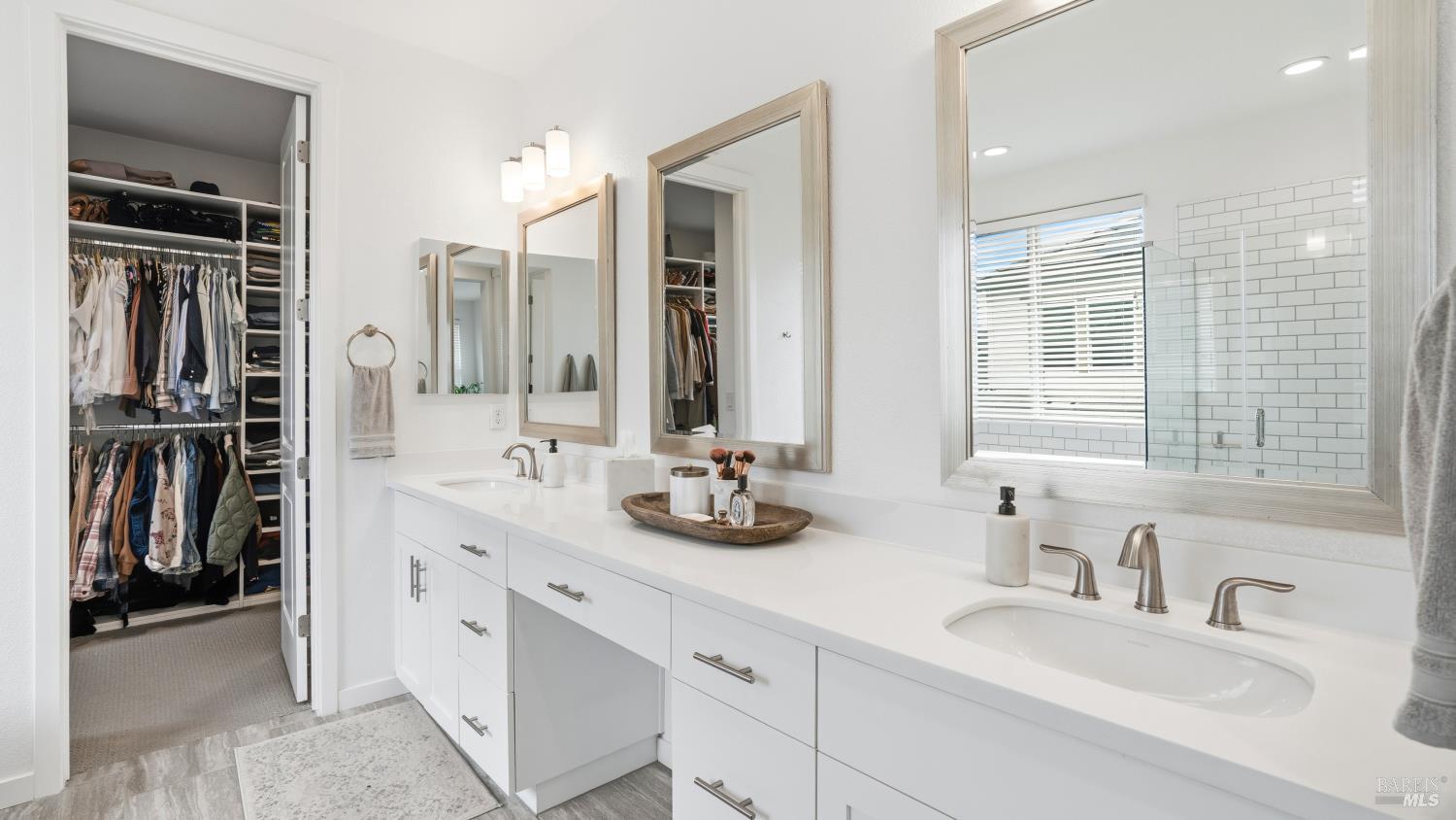 1417 Sylvia Way Petaluma CA 94952
