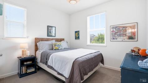 1417 Sylvia Way Petaluma CA 94952