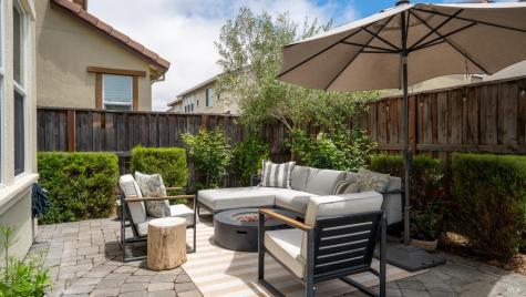 1417 Sylvia Way Petaluma CA 94952