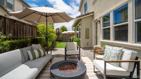 1417 Sylvia Way Petaluma CA 94952