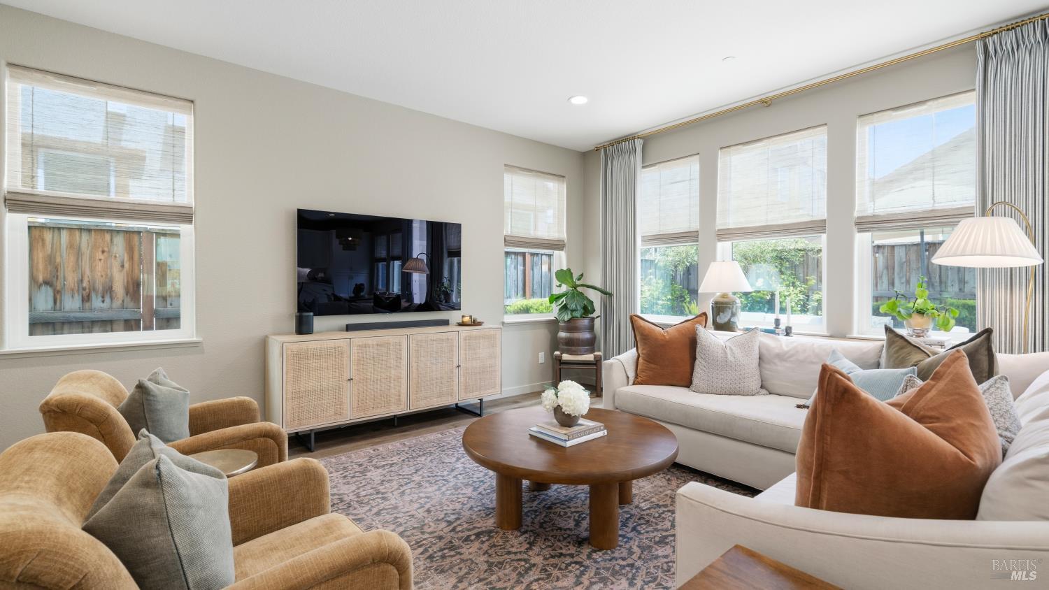 1417 Sylvia Way Petaluma CA 94952