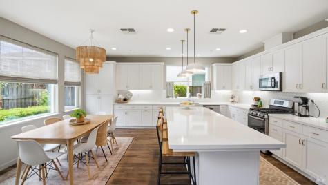 1417 Sylvia Way Petaluma CA 94952