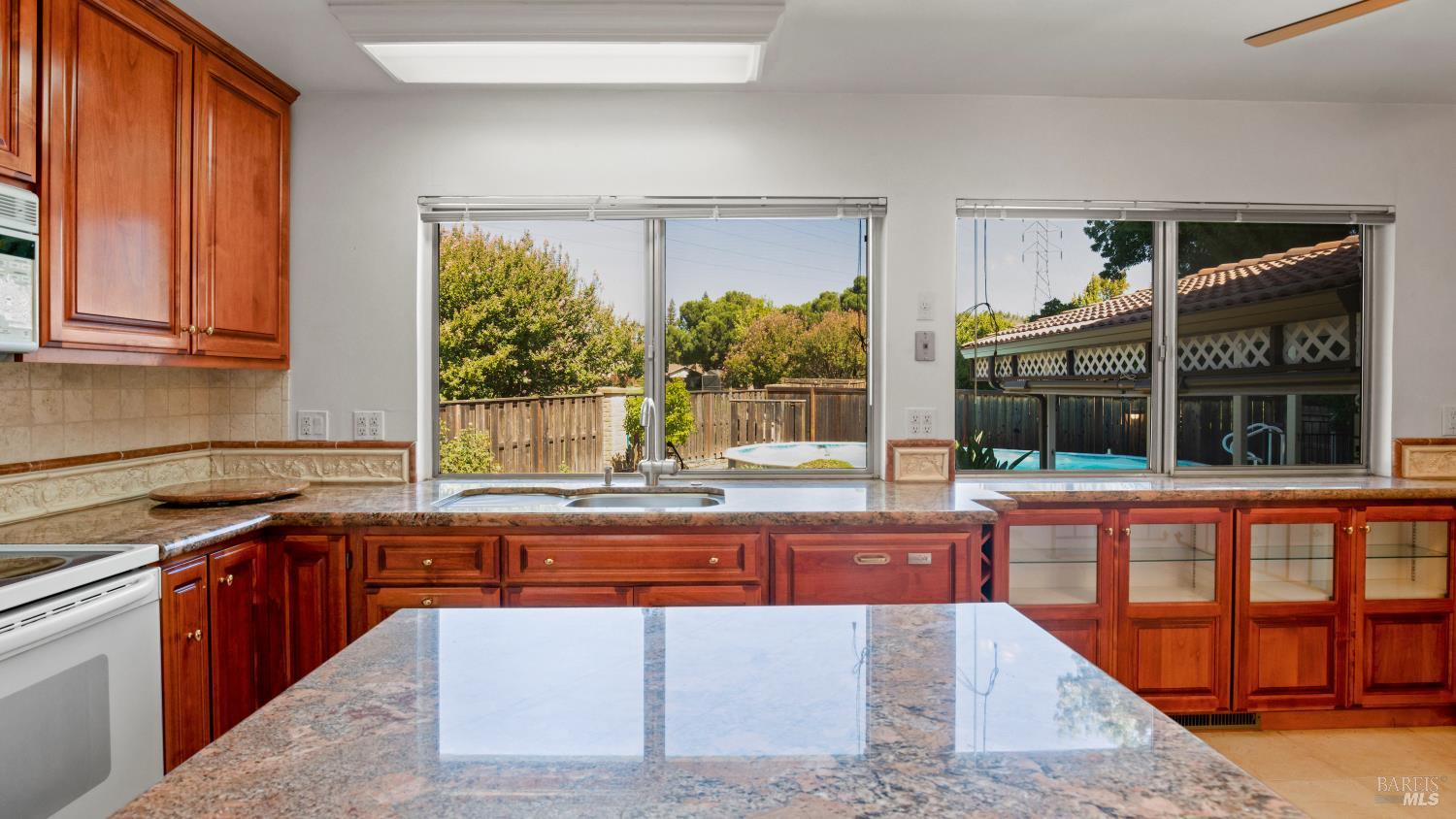 481 Crestview Drive Vacaville CA 95688