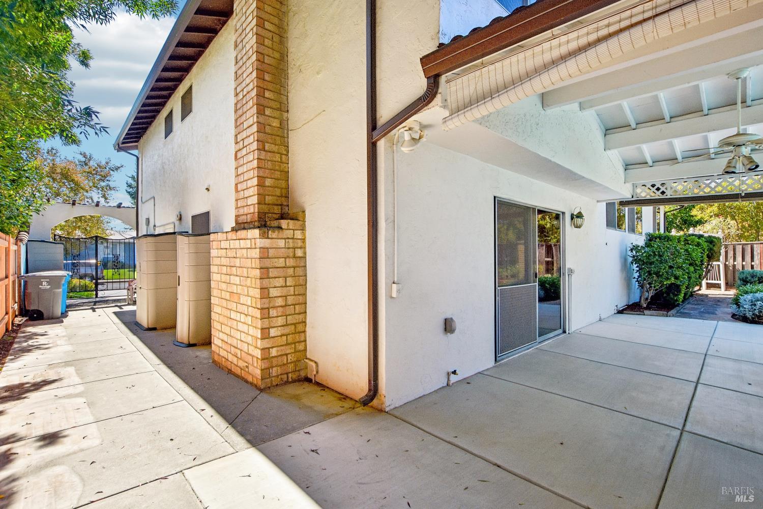481 Crestview Drive Vacaville CA 95688