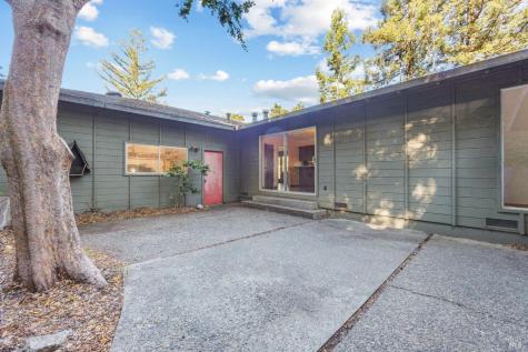129 Piedmont Court Larkspur CA 94939